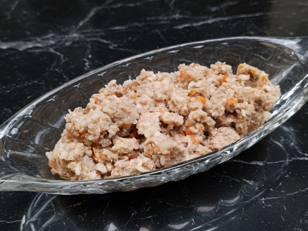 Thawed MunchBowl in glass dish ready to be served.